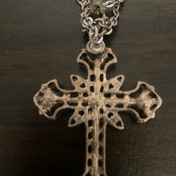 Premier Designs Grace Antiqued Silver Cross Necklace with Intricate Detail - Picture 5 of 5